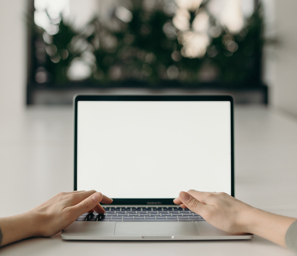 New forms of work: towards a generalisation of free-lancing at the expense of salaried employment?